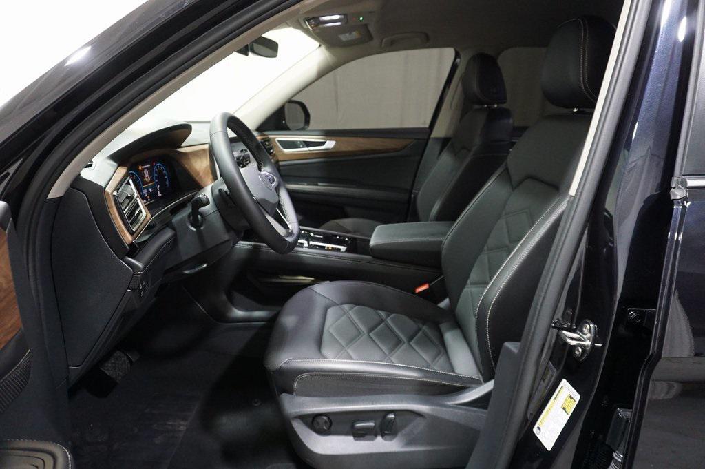 used 2024 Volkswagen Atlas car, priced at $32,990