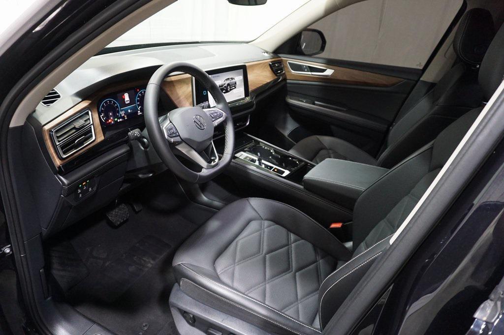 used 2024 Volkswagen Atlas car, priced at $32,990