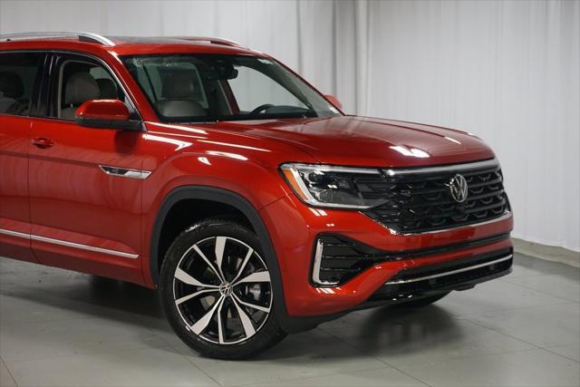 new 2024 Volkswagen Atlas car, priced at $49,951