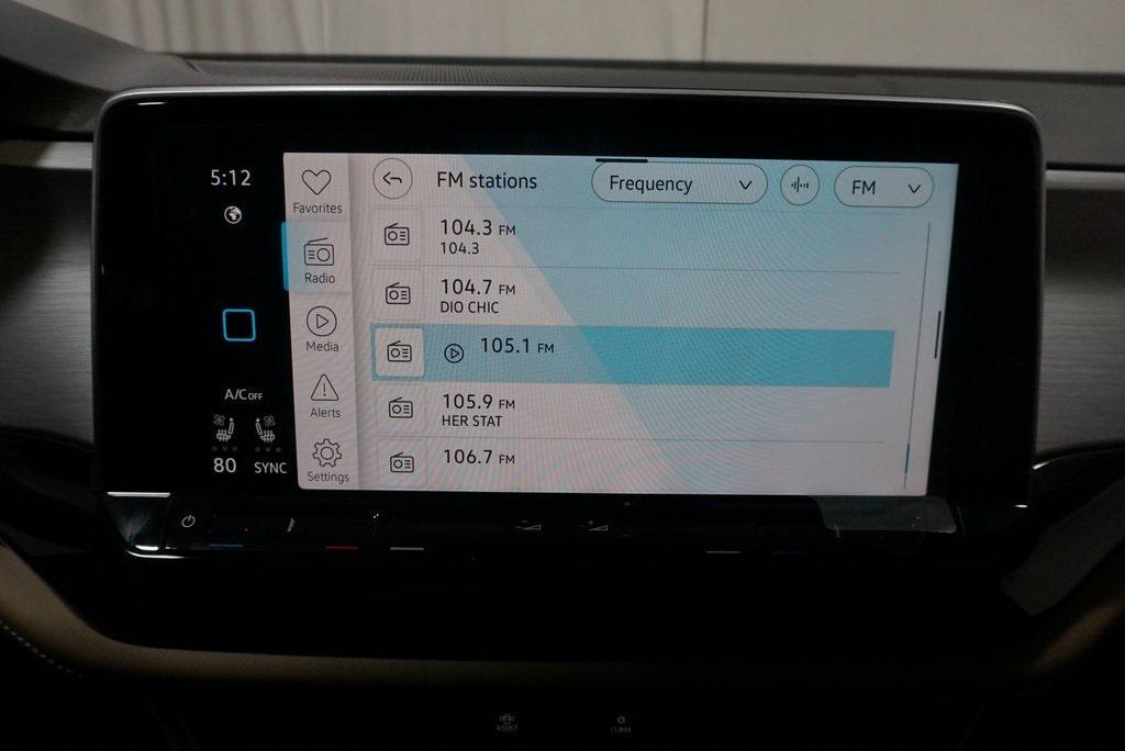 new 2025 Volkswagen Atlas Cross Sport car, priced at $40,059