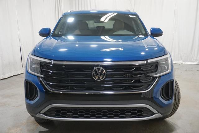 new 2025 Volkswagen Atlas Cross Sport car, priced at $42,059