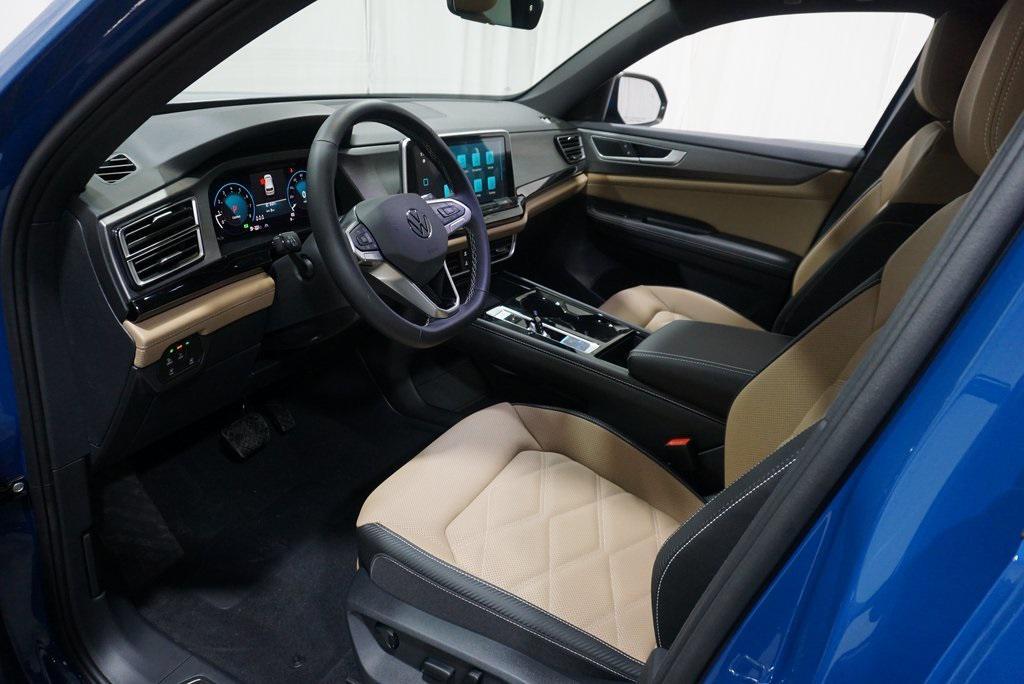 new 2025 Volkswagen Atlas Cross Sport car, priced at $40,059