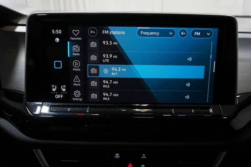 used 2024 Volkswagen Atlas Cross Sport car, priced at $32,790