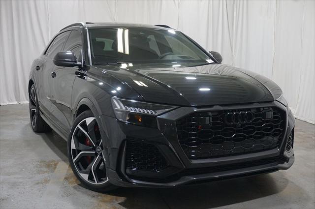 used 2023 Audi RS Q8 car