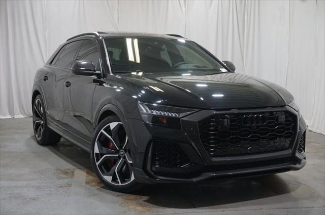 used 2023 Audi RS Q8 car