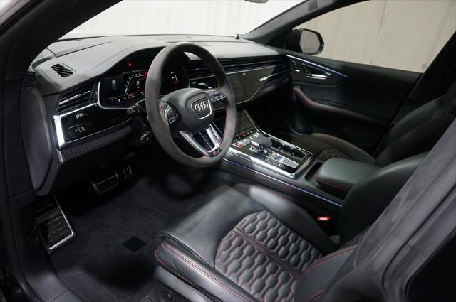 used 2023 Audi RS Q8 car