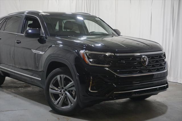 new 2024 Volkswagen Atlas Cross Sport car, priced at $47,317