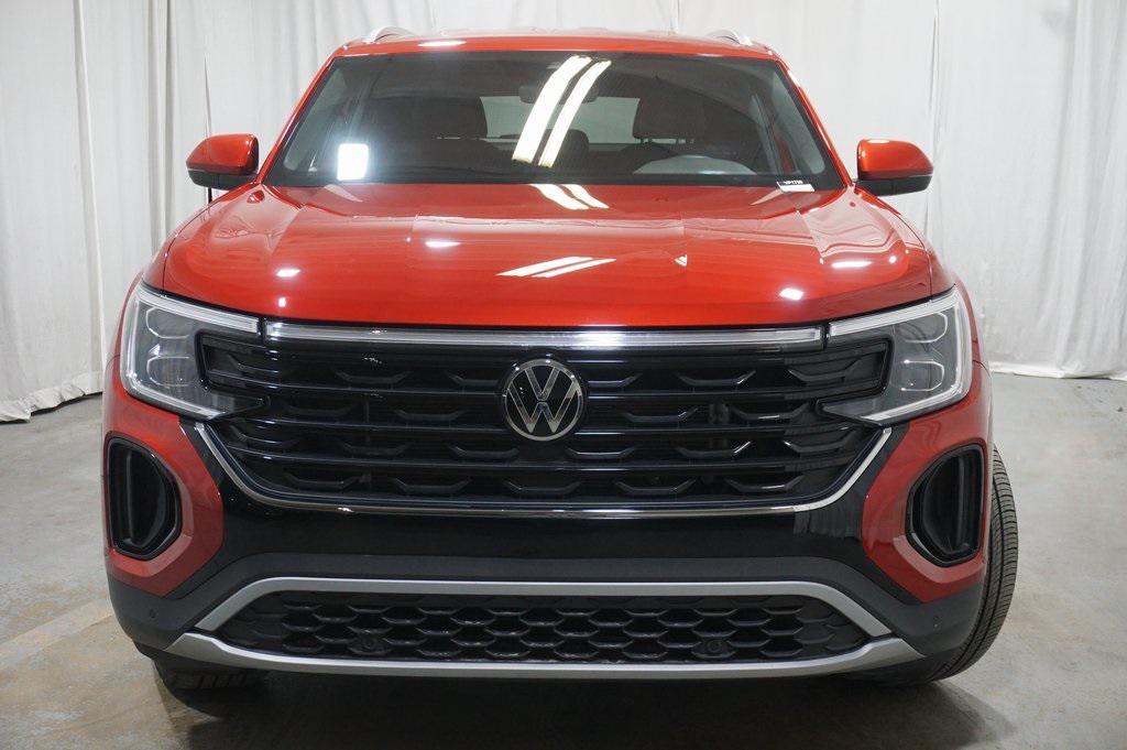 used 2024 Volkswagen Atlas Cross Sport car, priced at $31,990