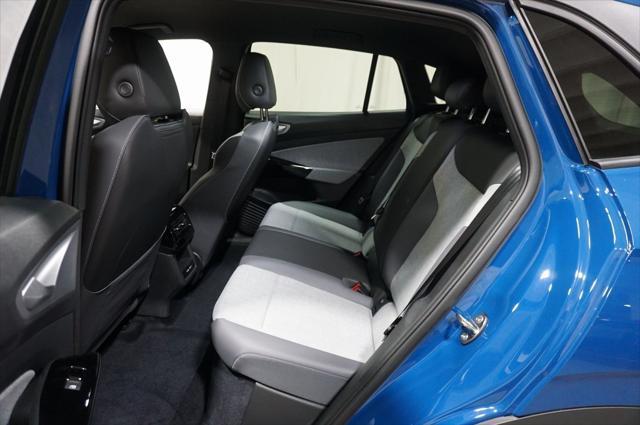 new 2025 Volkswagen ID.4 car, priced at $44,820