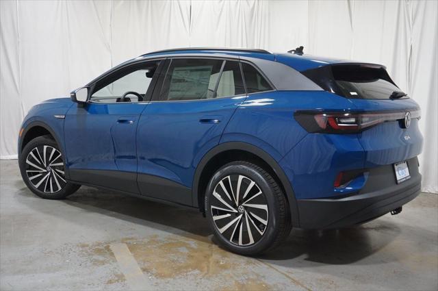 new 2025 Volkswagen ID.4 car, priced at $44,820