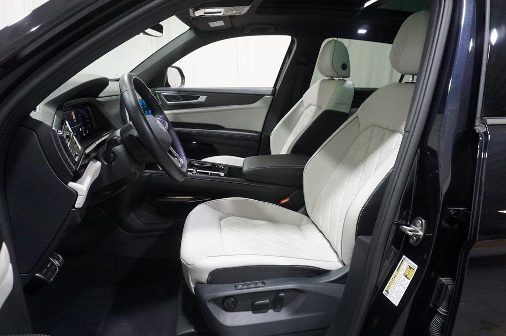 used 2025 Volkswagen Atlas Cross Sport car, priced at $40,990