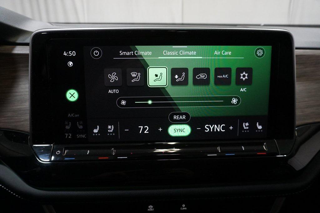 used 2024 Volkswagen Atlas car, priced at $39,390