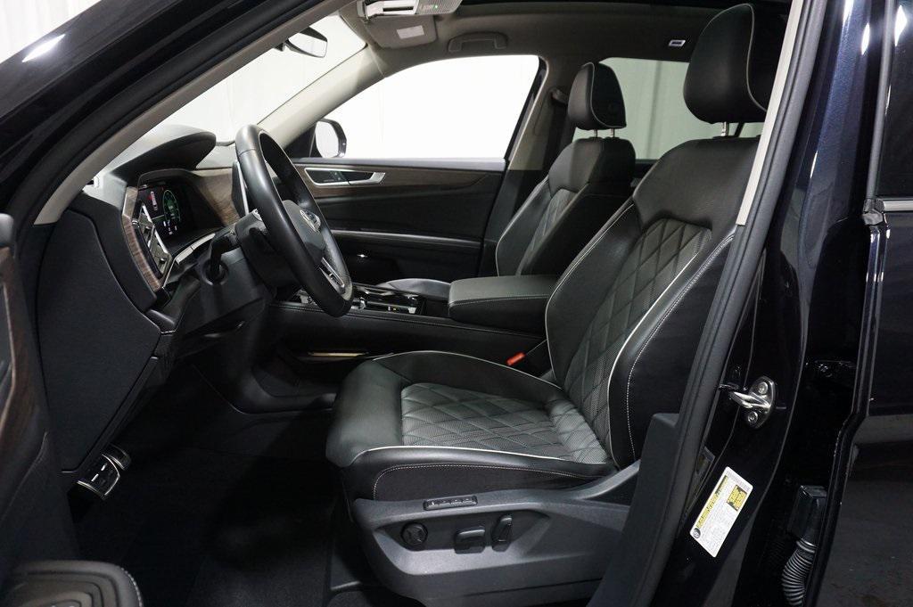 used 2024 Volkswagen Atlas car, priced at $39,390