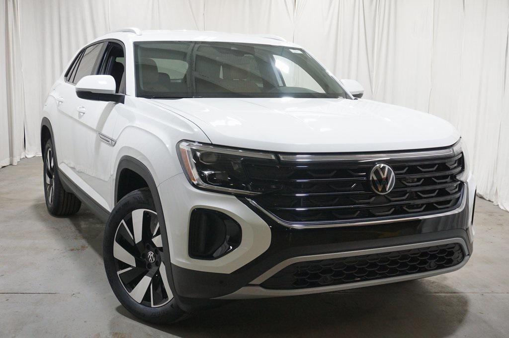 new 2025 Volkswagen Atlas Cross Sport car, priced at $40,059