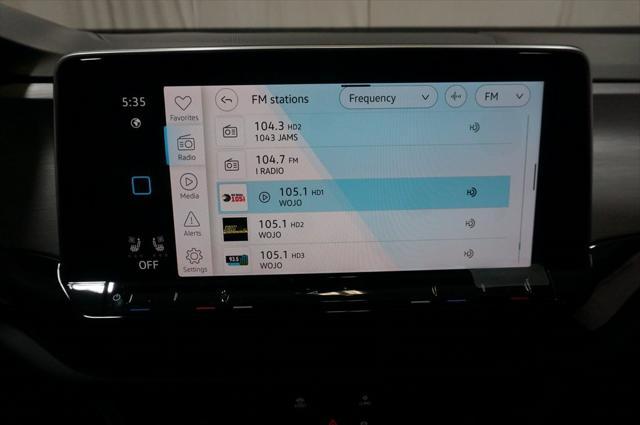 new 2025 Volkswagen Atlas Cross Sport car, priced at $38,134