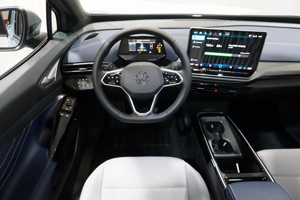 new 2025 Volkswagen ID.4 car, priced at $46,257