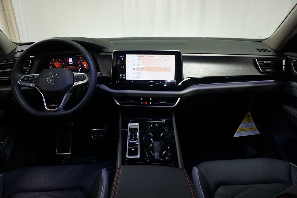 new 2025 Volkswagen Atlas car, priced at $44,362