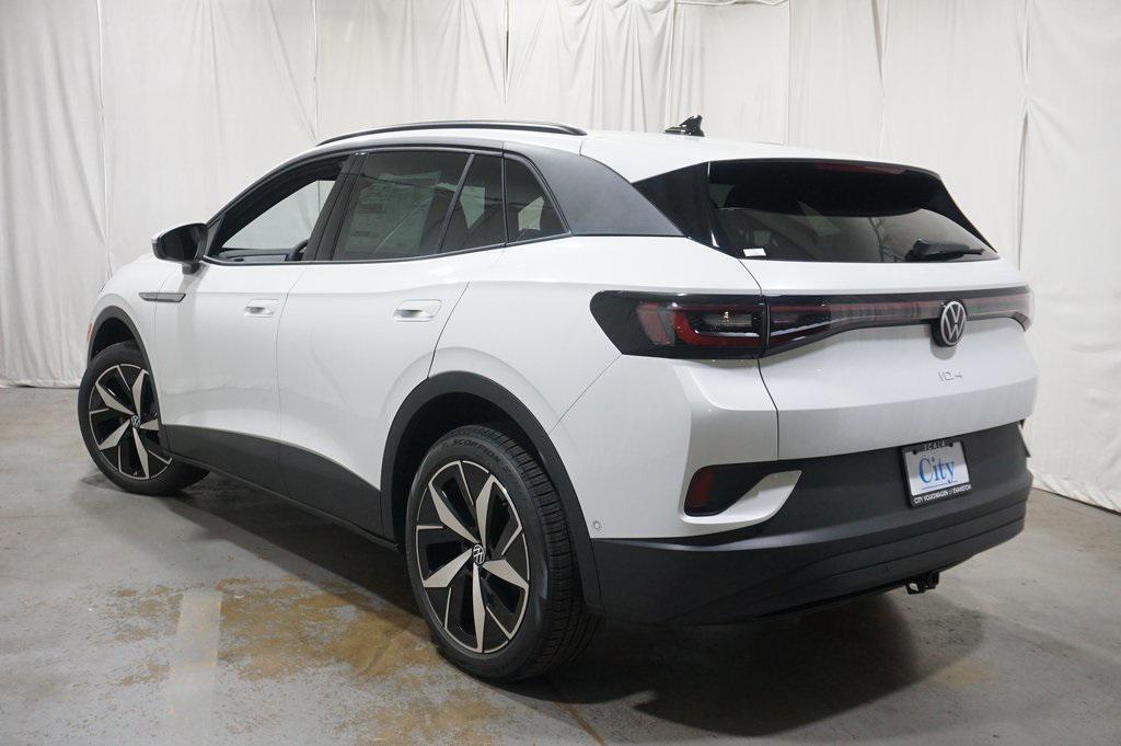 new 2025 Volkswagen ID.4 car, priced at $46,693
