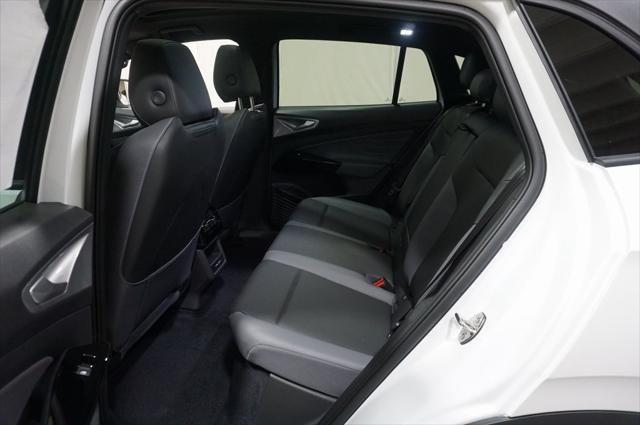 new 2025 Volkswagen ID.4 car, priced at $50,193