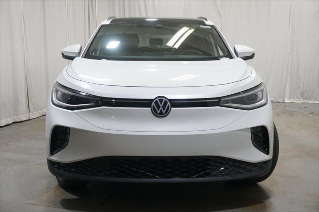 new 2025 Volkswagen ID.4 car, priced at $50,193