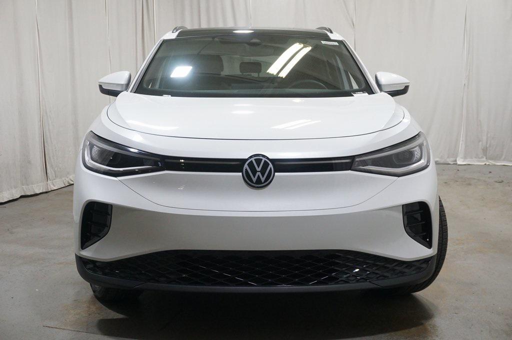 new 2025 Volkswagen ID.4 car, priced at $46,693