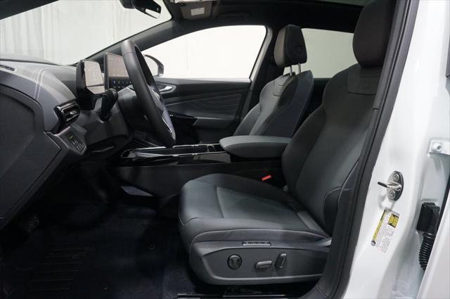 new 2025 Volkswagen ID.4 car, priced at $50,193