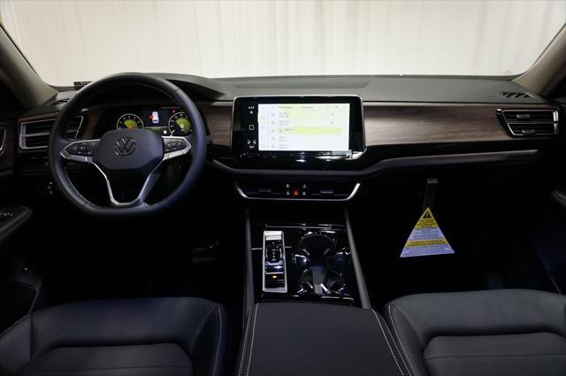 new 2025 Volkswagen Atlas car, priced at $47,607