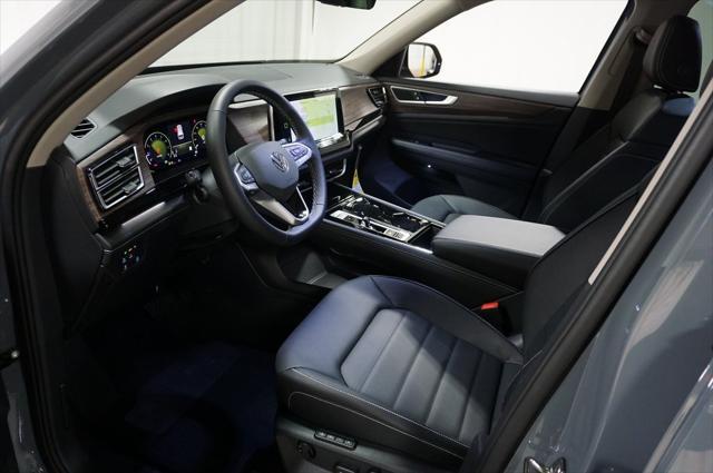 new 2025 Volkswagen Atlas car, priced at $47,607
