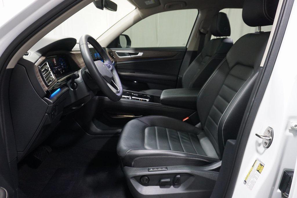 used 2024 Volkswagen Atlas car, priced at $39,490
