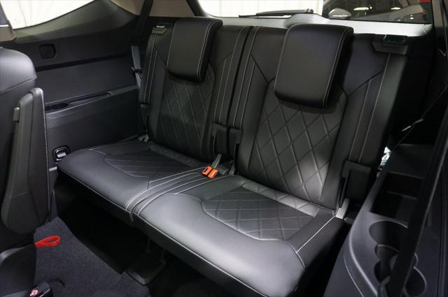 new 2025 Volkswagen Atlas car, priced at $52,509