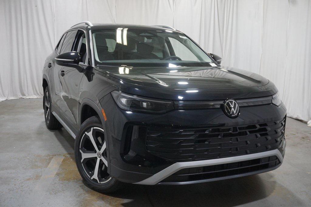 new 2025 Volkswagen Tiguan car, priced at $34,566