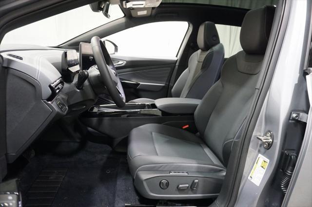 new 2025 Volkswagen ID.4 car, priced at $542,570