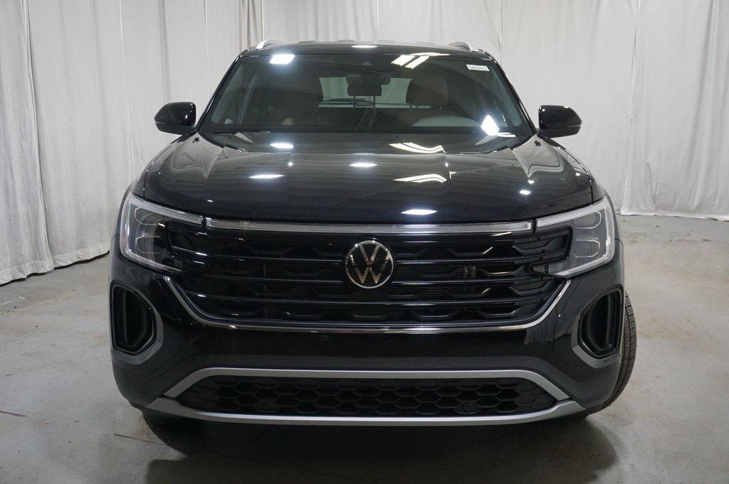 new 2025 Volkswagen Atlas Cross Sport car, priced at $37,634