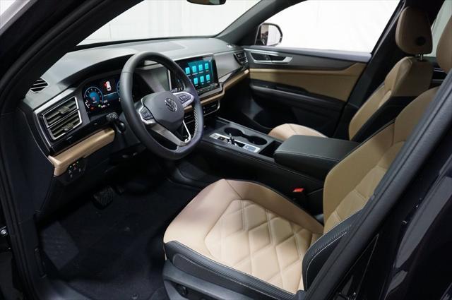 new 2025 Volkswagen Atlas Cross Sport car, priced at $38,134