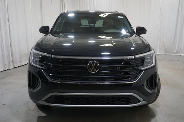 new 2025 Volkswagen Atlas Cross Sport car, priced at $38,134