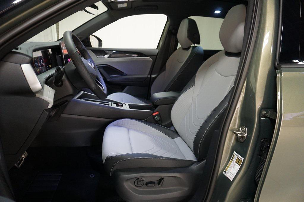 new 2025 Volkswagen Tiguan car, priced at $37,790
