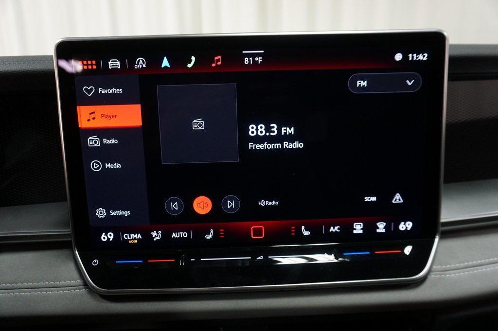 new 2025 Volkswagen Tiguan car, priced at $37,790