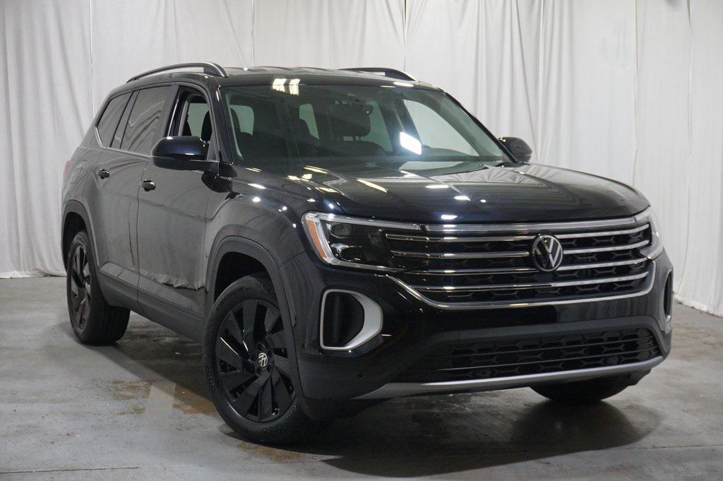 used 2025 Volkswagen Atlas car, priced at $38,790