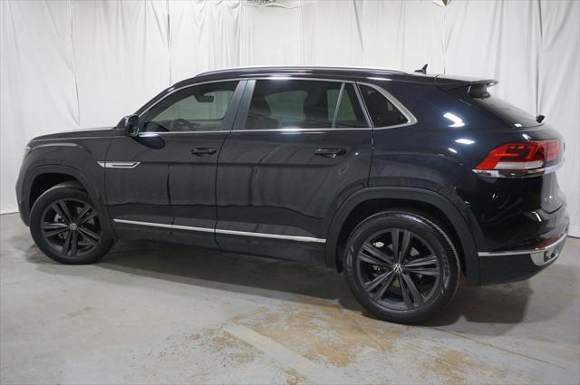 used 2022 Volkswagen Atlas Cross Sport car, priced at $34,990