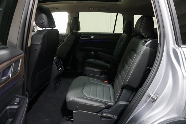 new 2025 Volkswagen Atlas car, priced at $48,497