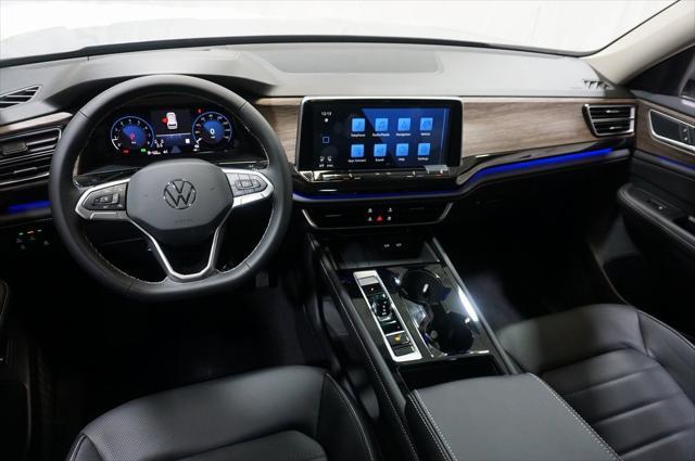 new 2025 Volkswagen Atlas car, priced at $48,497