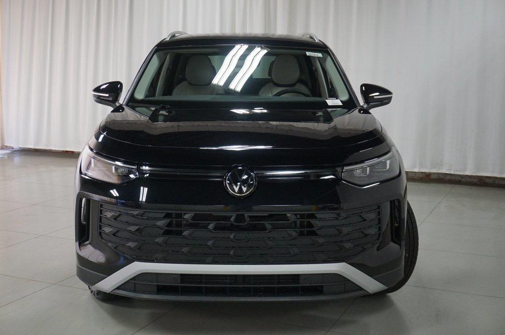 new 2025 Volkswagen Tiguan car, priced at $33,502