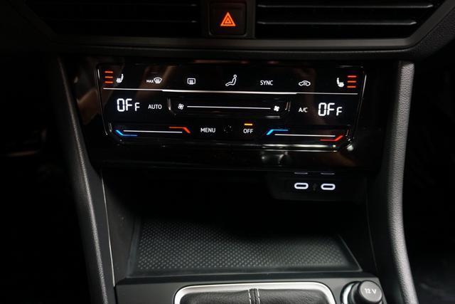 new 2025 Volkswagen Jetta car, priced at $23,524