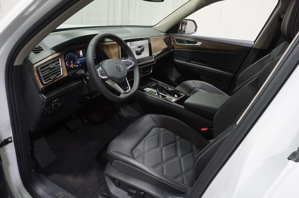 used 2024 Volkswagen Atlas car, priced at $33,490