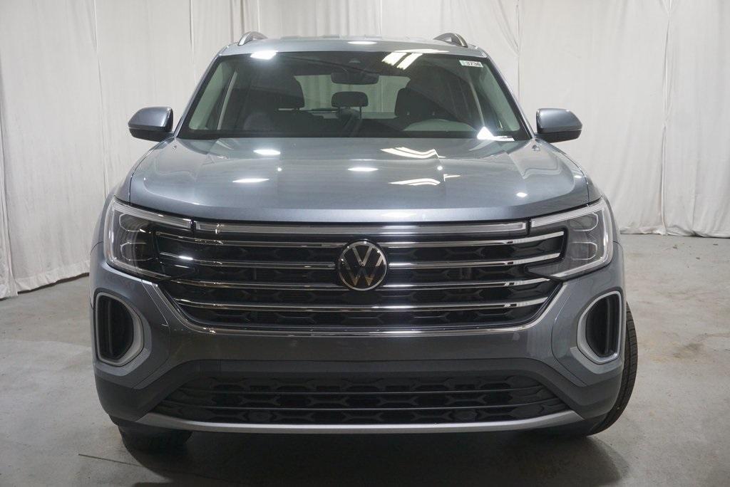new 2024 Volkswagen Atlas car, priced at $38,259