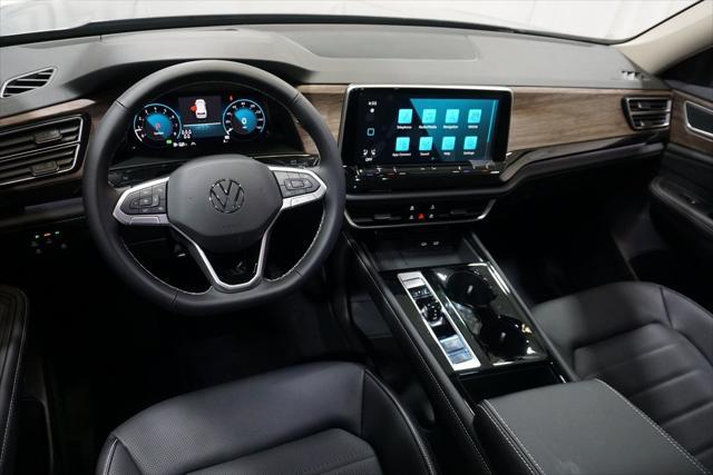 new 2025 Volkswagen Atlas car, priced at $47,009