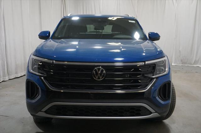 new 2025 Volkswagen Atlas Cross Sport car, priced at $43,603