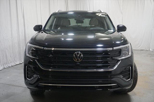 new 2025 Volkswagen Atlas car, priced at $51,911