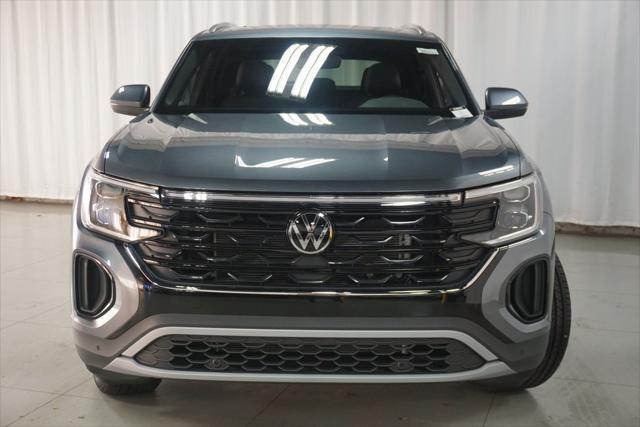 new 2025 Volkswagen Atlas Cross Sport car, priced at $45,091