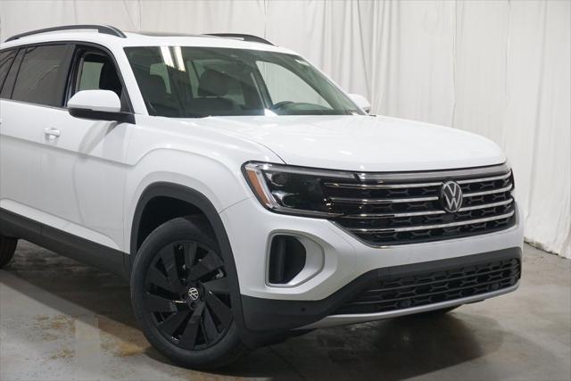 new 2025 Volkswagen Atlas car, priced at $45,073